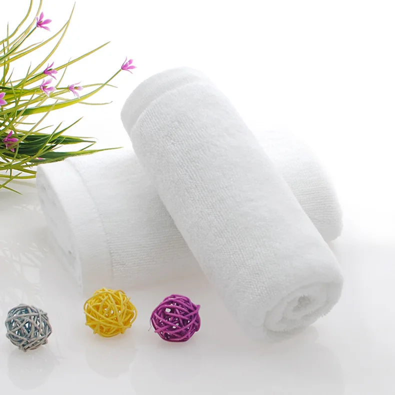 100% Cotton White Face Towel for Hotel Custom Embroidery Bath Towel Personalized Customized Beach Towel Corporate Gift With Logo