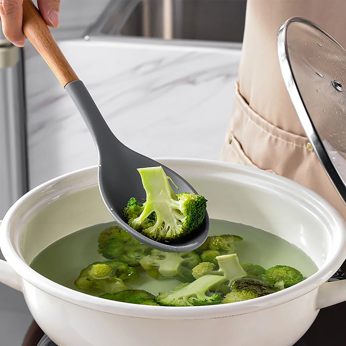 HELOTIC Silicone Utensil Set With Storage Stand 6 To 7